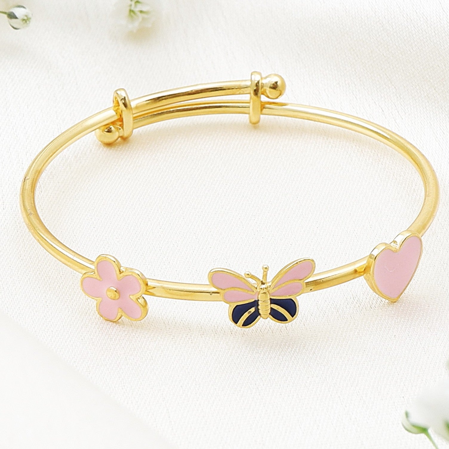 Translation missing: en.Flower Butterfly Heart Bangle