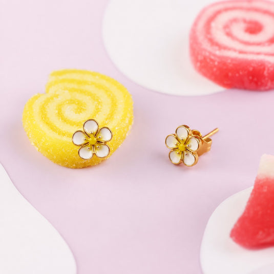 Translation missing: en.White Flower earrings